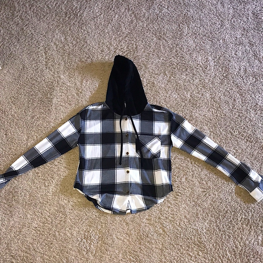 Black and white plaid NO BOUNDARIES button down hoodie XS